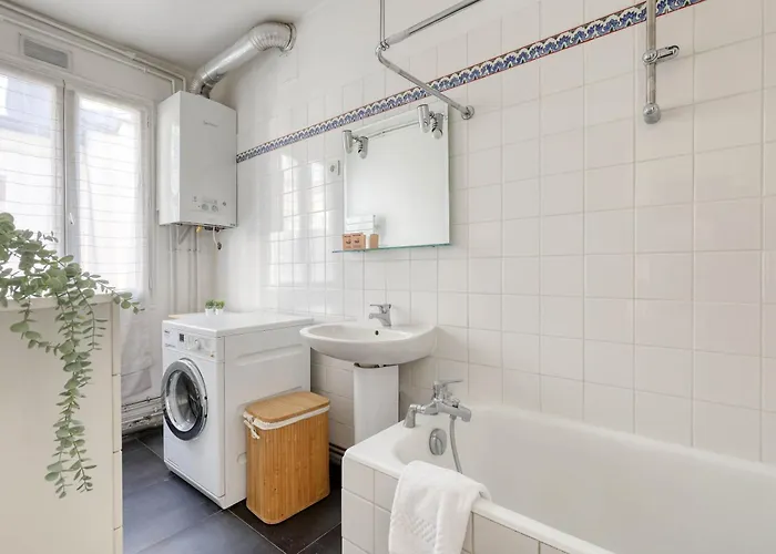Апартаменты Ideal 1 Bd Flat With Balcony - 05